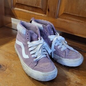 Purple/pink High-Top Winter Vans
